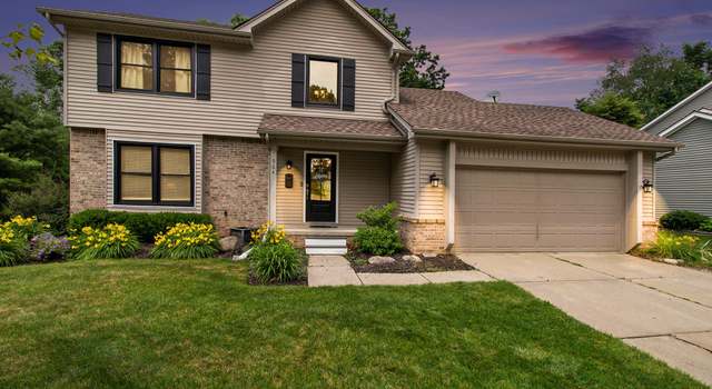 Photo of 964 Abbey Ln, Milford, MI 48381