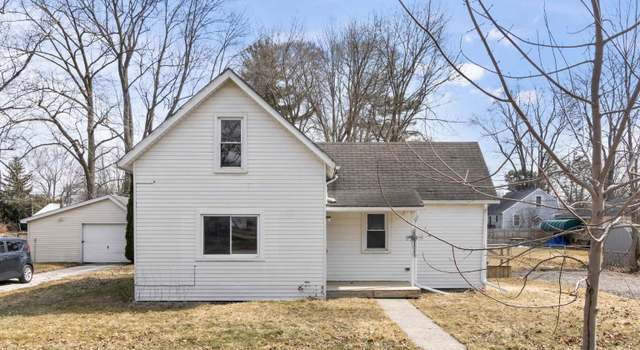 Photo of 106 S Hunter St. St, Capac, MI 48014