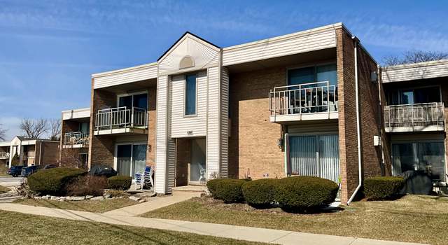 Photo of 1675 Cass Lake Rd Unit D, Keego Harbor, MI 48320
