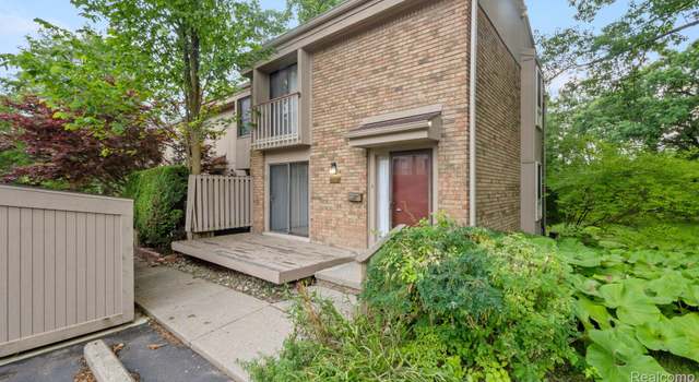 Photo of 1481 Oakbrook E, Rochester, MI 48307