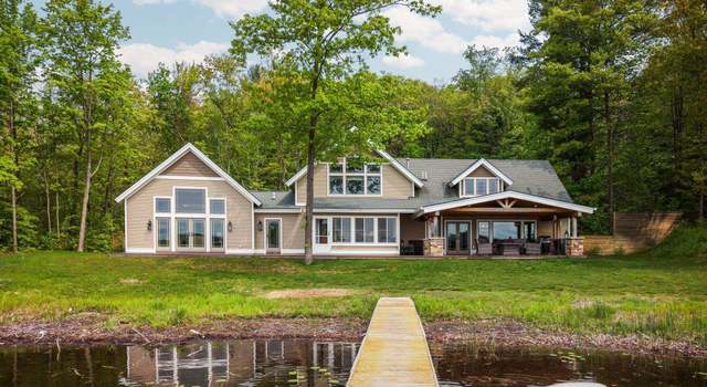 Photo of 9569 Pearl Lake Dr, Empire, MI 49630