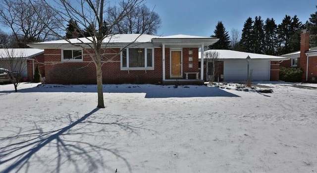 Photo of 3525 Baybrook Dr, Waterford, MI 48329