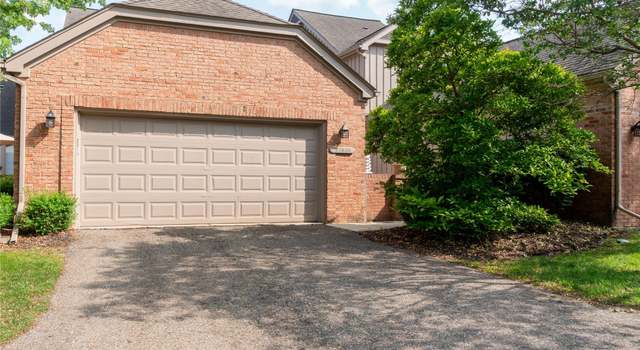 Photo of 37839 Siena Dr, Farmington, MI 48331