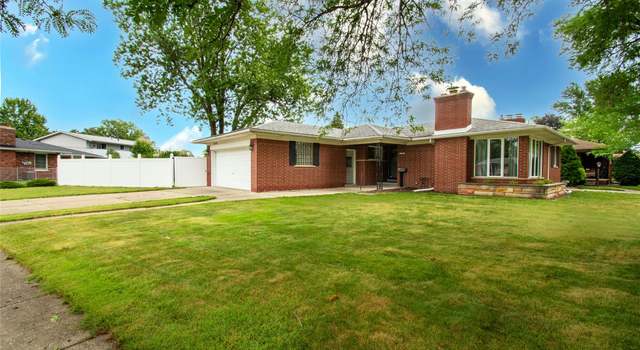 Photo of 21250 Evergreen St, Saint Clair Shores, MI 48082