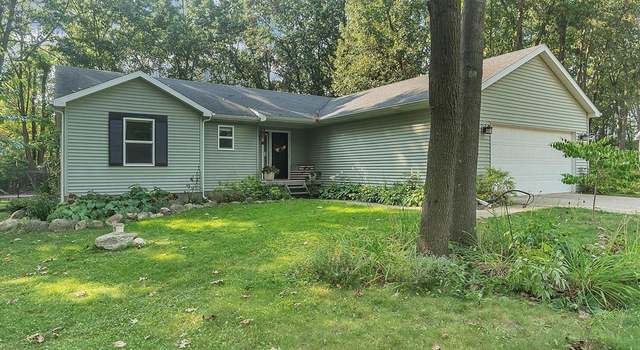 Photo of 16430 Elder Oak Trl, Fenton, MI 48430