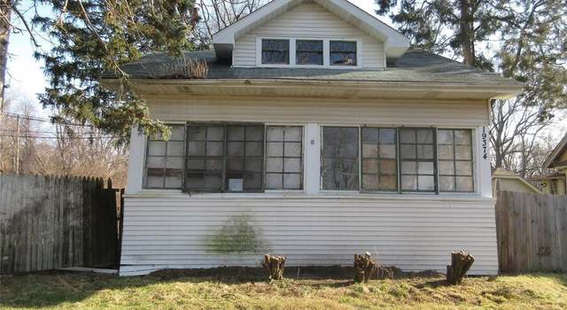 Photo of 19374 Five Points St, Redford, MI 48240