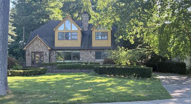 Photo of 440 Lakeside Dr, Birmingham, MI 48009