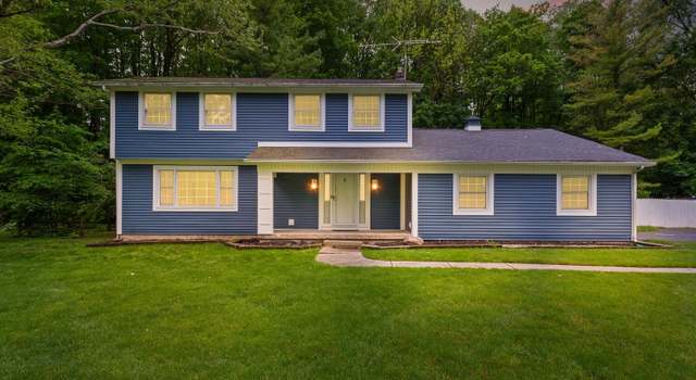 Photo of 1706 Southgate Ct, Adrian, MI 49221