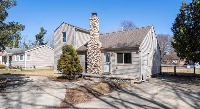 Photo of 2621 Weaverton St, Rochester Hills, MI 48307