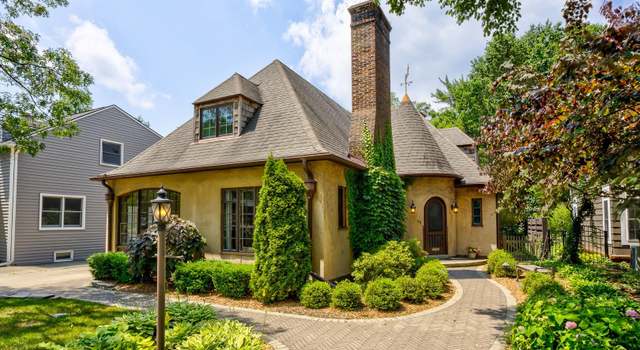 Photo of 66 Oakdale Blvd, Pleasant Ridge, MI 48069