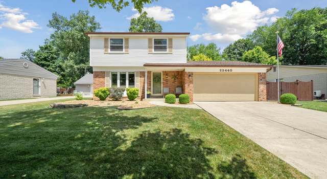 Photo of 22440 Hillcrest Dr, Woodhaven, MI 48183