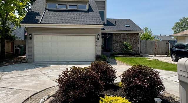 Photo of 7824 Alexandria Dr, Fair Haven, MI 48023