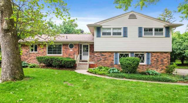 Photo of 6672 Timber Ridge Dr, Bloomfield Hills, MI 48301
