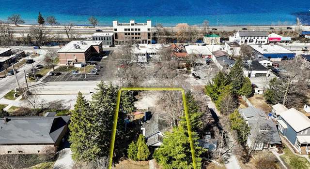 Photo of 415 E State St, Traverse City, MI 49686
