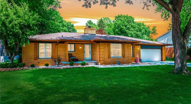 Photo of 8366 Glengarry Rd, Grosse Ile, MI 48138