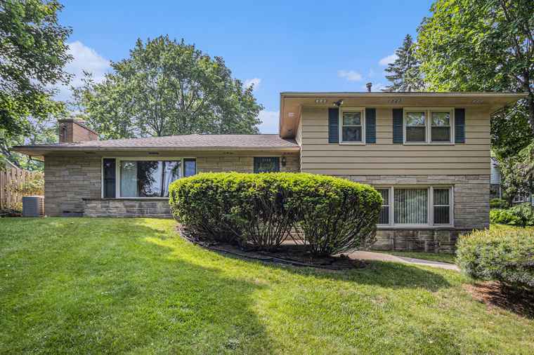 Photo of 2705 Bronson Blvd Kalamazoo, MI 49008