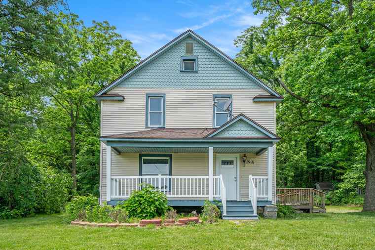 Photo of 1901 Douglas Ave Kalamazoo, MI 49007