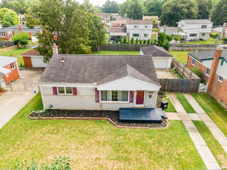 Photo of 31612 Reid Dr Warren, MI 48092