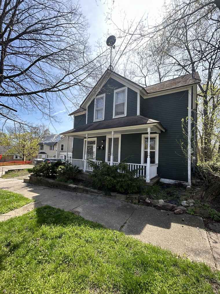 Photo of 509 Mccourtie St Kalamazoo, MI 49008