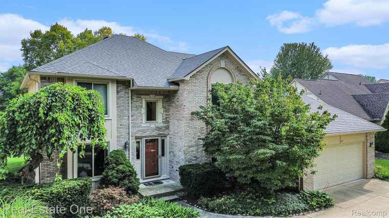 Photo of 1582 Charlevois Dr. Dr Troy, MI 48085