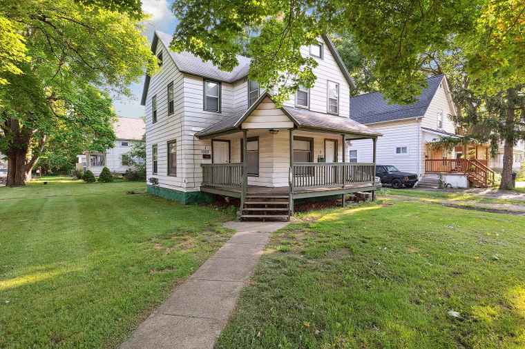 Photo of 1303 E Stockbridge Ave Kalamazoo, MI 49001