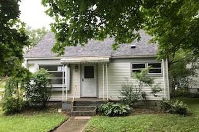 101 Exmoor Rd, Waterford Twp, MI 48328 | MLS# 219086069 ...