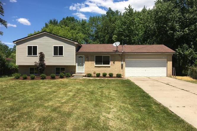 21270 W 8 1/2 Mile Rd, Southfield, MI 48075 | MLS# 2200063809 | Redfin