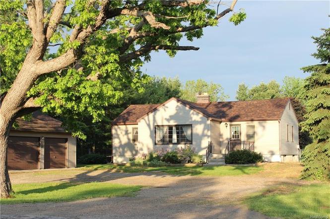 6289 Whitmore Lake Rd, Northfield Twp, MI 48189 | MLS ...
