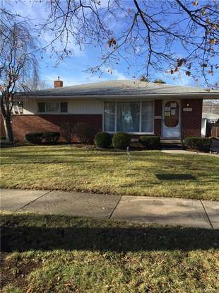 8299 Lochdale St Dearborn Heights Mi 48127 Mls 217108103 Redfin