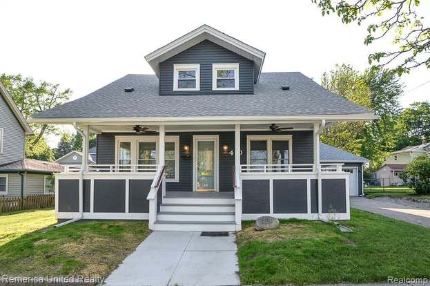 410 Barnard St Howell Mi 48843 Mls 2200038144 Redfin