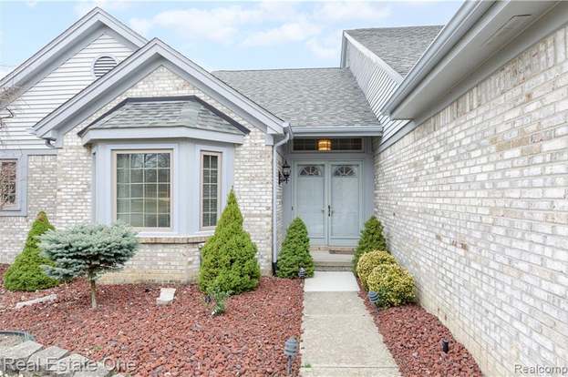 47232 Ashley Ct Canton Twp Mi 48187 Mls 219042325 Redfin