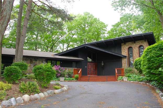 28585 S Harwich Dr Farmington Hills Mi 48334 Mls 217048535