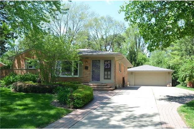 290 Winry Dr Rochester Hills Mi 48307 3 Beds2 Baths