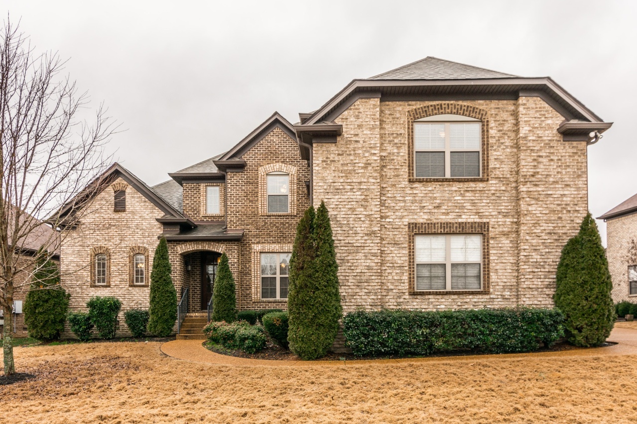 337 Crooked Creek Ln, Hendersonville, TN 37075 MLS 2117008 Redfin