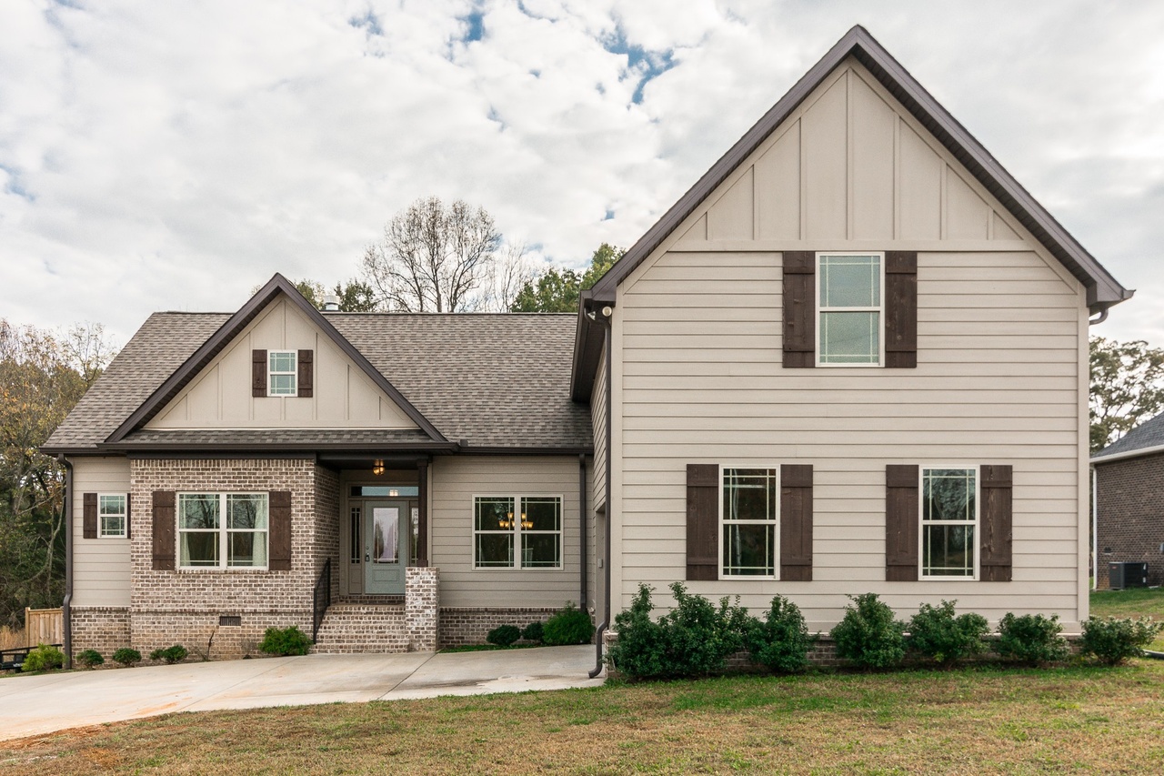 425 Tom Link Rd, Cottontown, TN 37048 | MLS# 2202085 | Redfin