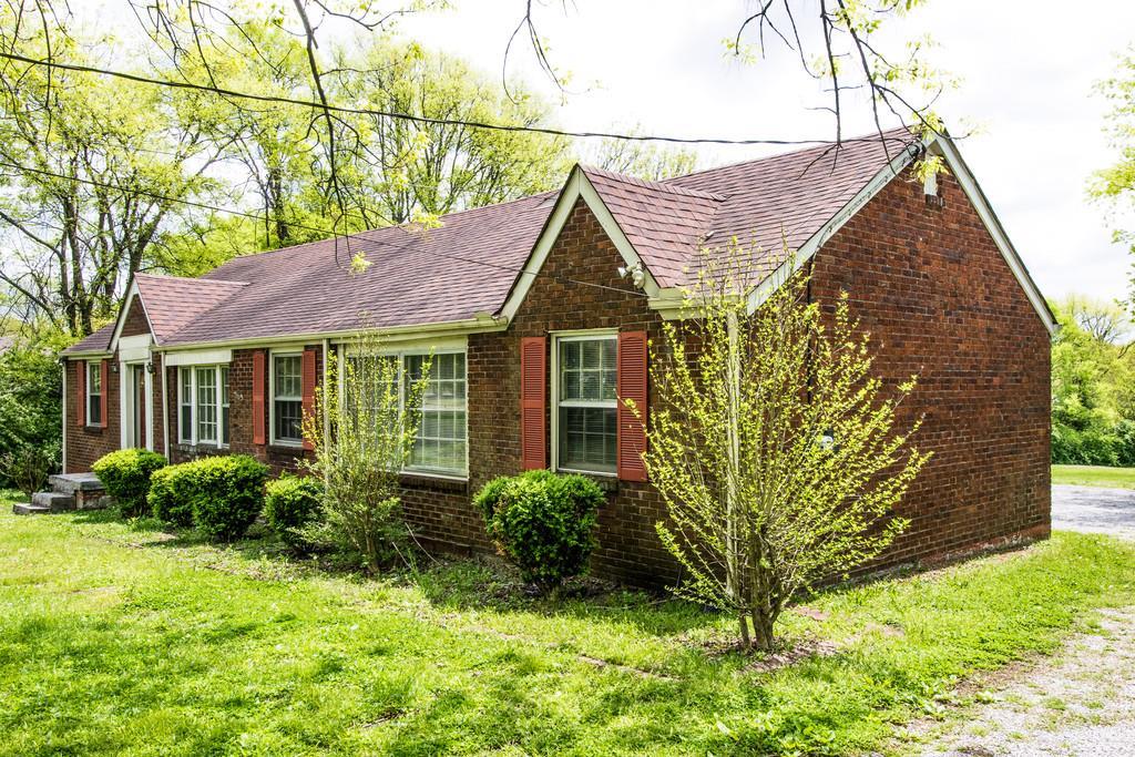 305 W Due West Ave, Madison, TN 37115 MLS 1955086 Redfin