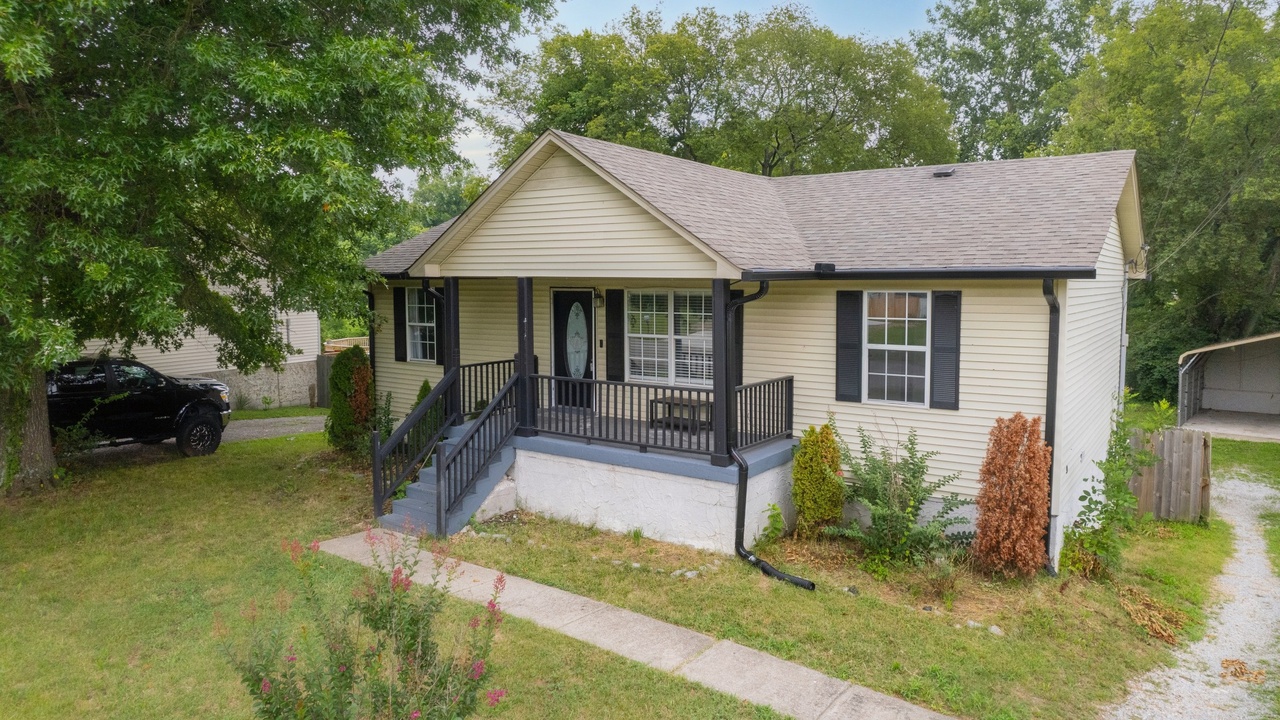 123 Centennial Dr, LA VERGNE, TN 37086