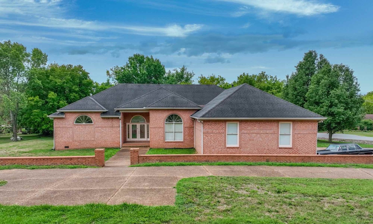 4131 W Hamilton Rd, Nashville, TN 37218 MLS 2423294 Redfin