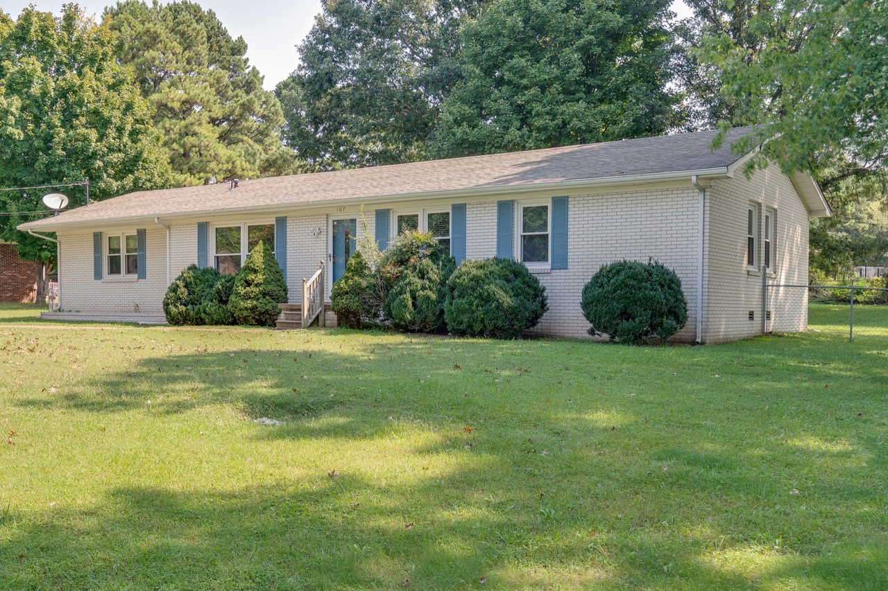 107 N Cayce Ln, Columbia, TN 38401 | MLS# 2290298 | Redfin