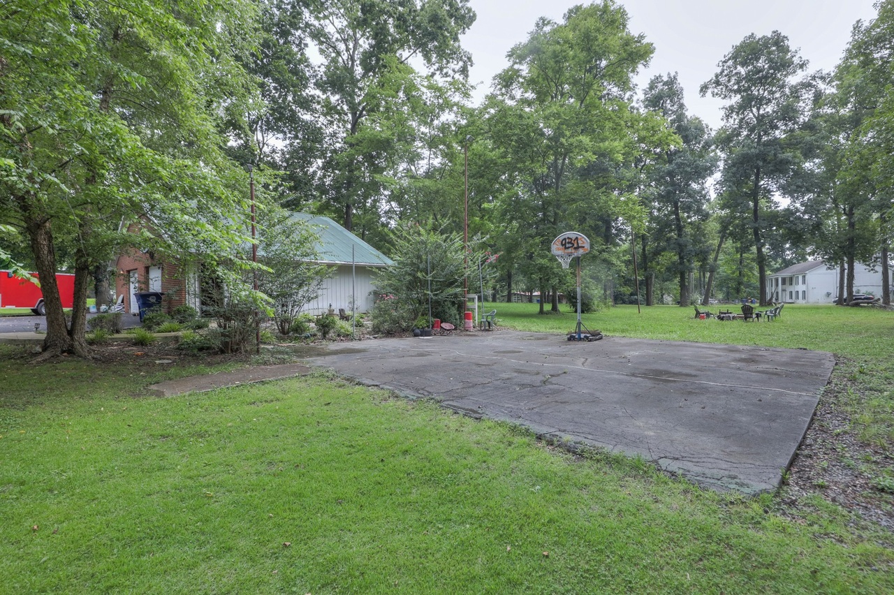 1909 Madison St, Shelbyville, TN 37160 | MLS# 2276555 | Redfin