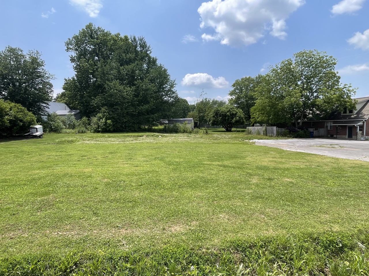 702 Adams Dr, Shelbyville, TN 37160 | MLS# 2528888 | Redfin