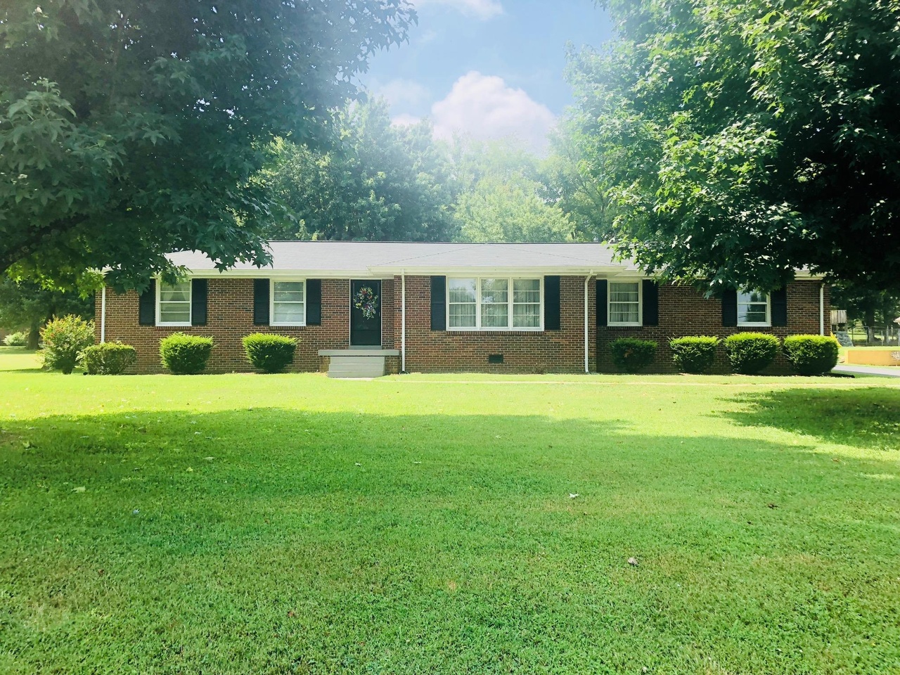 303 Cloverdale Rd, Shelbyville, TN 37160 MLS 1927921 Redfin