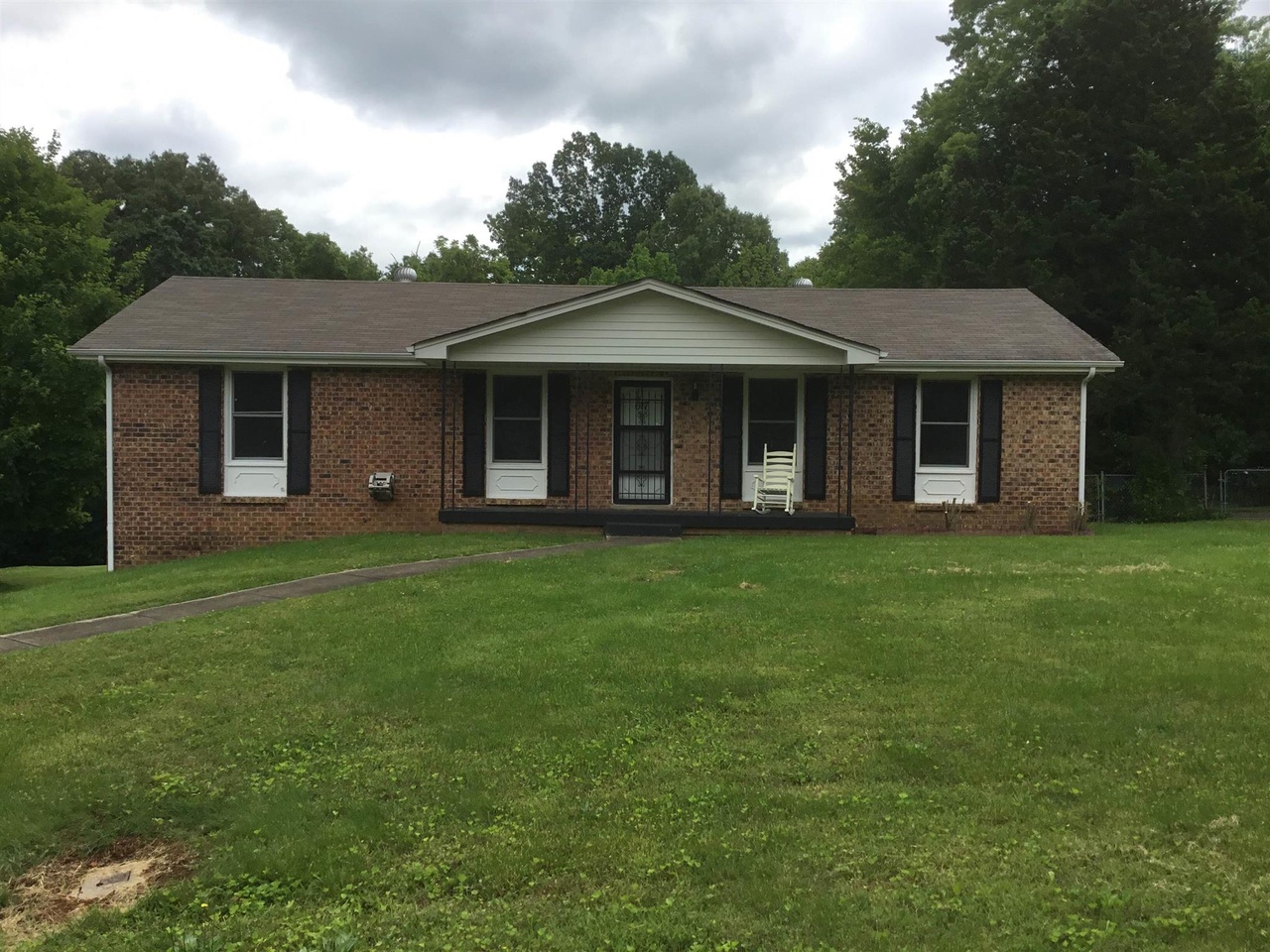 617 Bunker Hill Rd, Clarksville, TN 37042 | MLS# 1731972 | Redfin