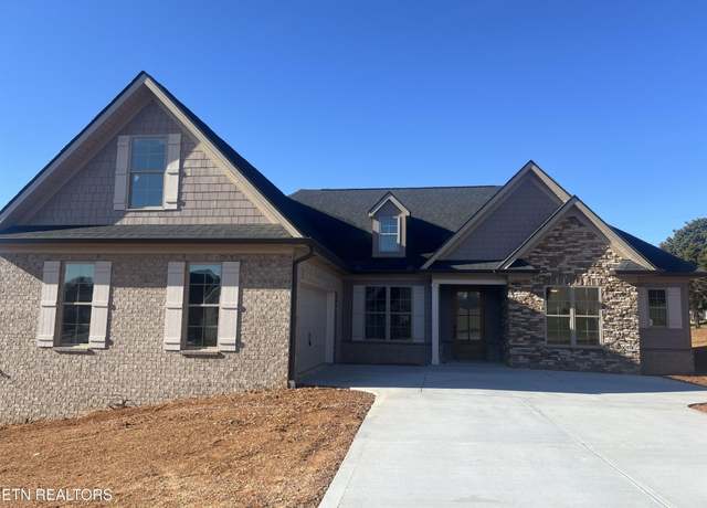 Property at 3741 Holly Berry Dr, Knoxville, TN 37938, 3 beds, 2 baths