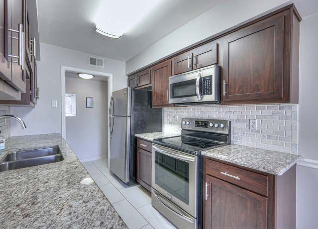 Property at 157 Westfield Dr, Nashville, TN 37221, 1 bed, 1 bath