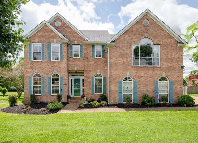 Property at 237 Dandridge Dr, Franklin, TN 37067, 4 beds, 2.5 baths