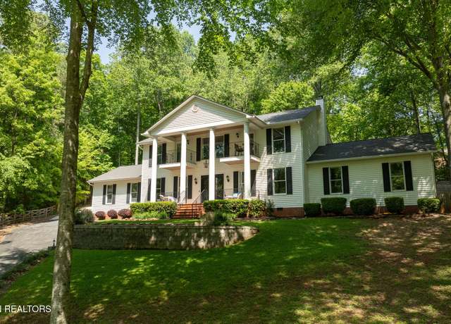 Property at 5121 Buckhead Trl, Knoxville, TN 37919, 4 beds, 3.5 baths