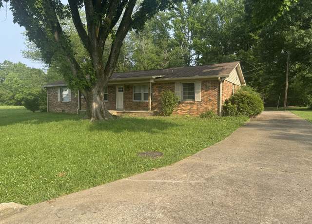 Property at 117 Sunset Dr, Waverly, TN 37185, 4 beds, 2.5 baths