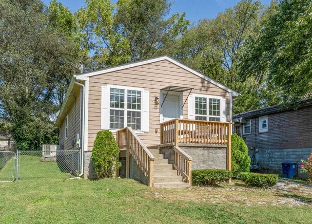 Property at 942 Green St, Franklin, TN 37064, 3 beds, 1 bath