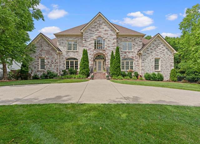 Property at 9640 Mitchell Pl, Brentwood, TN 37027, 5 beds, 5.5 baths
